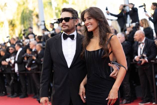 B Montée des marches du film Vie privée lors du 78ème Festival International du Film de Cannes James Franco et sa compagne Isabel Pakzad Montée des marches du film Vie privée lors du 78ème Festival International du Film de Cannes, au Palais des Festivals à Cannes Le 20 mai 2025 Olivier Borde Bestimage Red carpet for the movie A private life during the 78th Cannes International Film Festival at the Palais des Festivals in Cannes, France On may 20th 2025 Cannes France  Copyright: xOLIVIERxBORDEx xBESTIMAGExOLIVIERxBORDEx xBESTIMAGEx