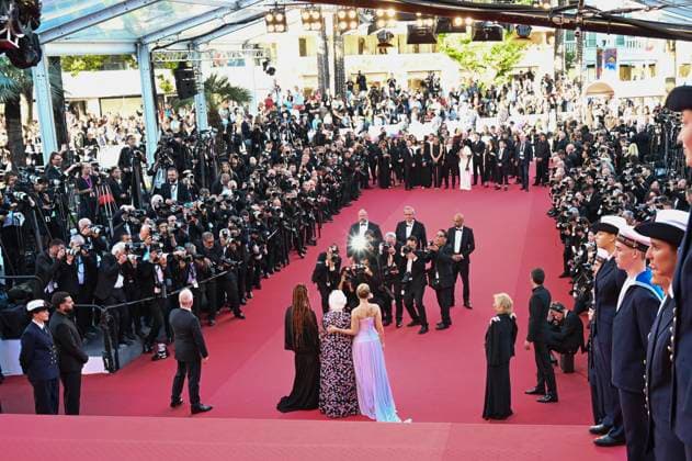 78eme Festival International du Film de Cannes Montée des marches du film Vie Privée 78th International Cannes Film Festival Red carpet for Vie Privée movie 444801 2025 05 20 France Squibb, June Johansson, Scarlett Kellyman, Erin Frémaux, Thierry  Copyright: xSergexArnalx xStarfacex STAR_444801_054