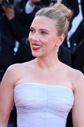 78eme Festival International du Film de Cannes Montée des marches du film Vie Privée 78th Cannes Film Festival Red carpet of the film Vie privee Scarlett Johansson 444802 2025 05 20 Cannes France  Copyright: xIsabellexVautierx xStarfacex STAR_444802_007