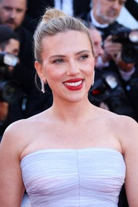 78eme Festival International du Film de Cannes Montée des marches du film Vie Privée 78th Cannes Film Festival Red carpet of the film Vie privee Scarlett Johansson 444802 2025 05 20 Cannes France  Copyright: xIsabellexVautierx xStarfacex STAR_444802_012
