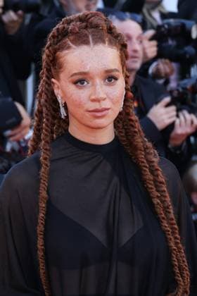 78eme Festival International du Film de Cannes Montée des marches du film Vie Privée 78th Cannes Film Festival Red carpet of the film Vie privee Erin Kellyman 444802 2025 05 20 Cannes France  Copyright: xIsabellexVautierx xStarfacex STAR_444802_019