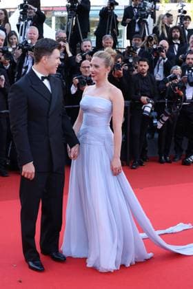 78eme Festival International du Film de Cannes Montée des marches du film Vie Privée 78th Cannes Film Festival Red carpet of the film Vie privee Scarlett Johansson with her husband Colin Jost 444802 2025 05 20 Cannes France  Copyright: xIsabellexVautierx xStarfacex STAR_444802_020