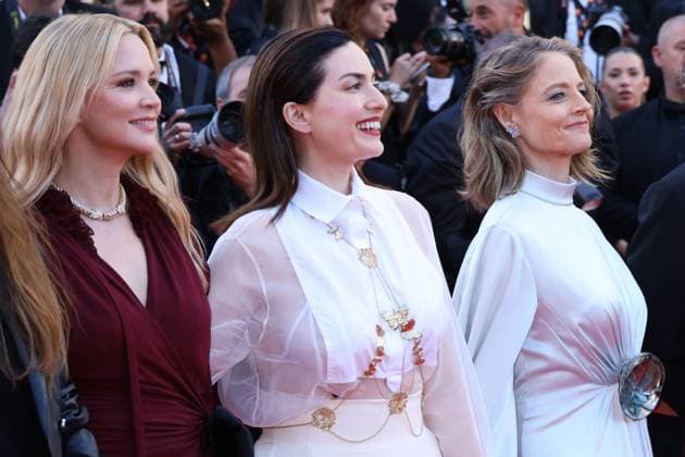 78eme Festival International du Film de Cannes Montée des marches du film Vie Privée 78th Cannes Film Festival Red carpet of the film Vie privee Virginie Efira, Rebecca Zlotowski and Jodie Foster 444802 2025 05 20 Cannes France  Copyright: xIsabellexVautierx xStarfacex STAR_444802_032