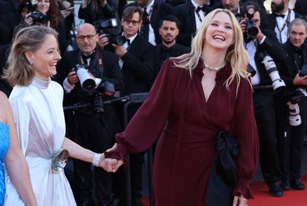 78eme Festival International du Film de Cannes Montée des marches du film Vie Privée 78th Cannes Film Festival Red carpet of the film Vie privee Jodie Foster and Virginie Efira 444802 2025 05 20 Cannes France  Copyright: xIsabellexVautierx xStarfacex STAR_444802_044