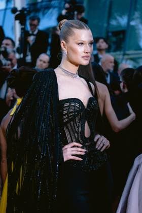 78eme Festival International du Film de Cannes Montée des marches du film Vie Privée 78th International Cannes Film Festival Red carpet for Vie Privée movie 444803 2025 05 20 Alpes Maritimes Cannes France Refaeli, Bar Rafaeli  Copyright: xTerencexBaelenx STAR_444803_026