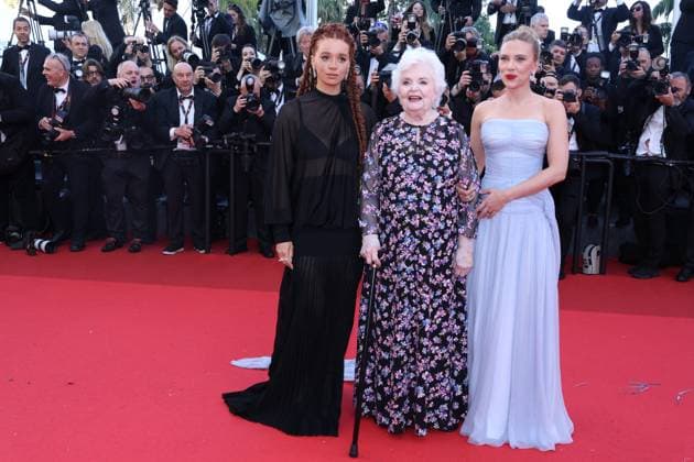 Cannes - Vie Privee Screening JD Scarlett Johansson, June Squibb, Erin Kellyman during the Vie Privee red carpet at the 78th annual Cannes Film Festival at Palais des Festivals on May 20, 2025 in Cannes, France. Photo by Jerome Domine ABACAPRESS.COM Cannes France  Copyright: xDominexJerome ABACAx
