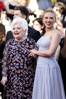 Montée des marches du film Vie privée lors du 78ème Festival International du Film de Cannes June Squibb, Scarlett Johansson Montée des marches du film Vie privée lors du 78ème Festival International du Film de Cannes, au Palais des Festivals à Cannes On may 20th 2025 Jacovides Moreau Bestimage Red carpet for the movie A private life during the 78th Cannes International Film Festival at the Palais des Festivals in Cannes, France On may 20th 2025 Cannes France  Copyright: xJACOVIDES-MOREAUx xBESTIMAGExJACOVIDES-MOREAUx xBESTIMAGEx