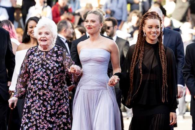 Montée des marches du film Vie privée lors du 78ème Festival International du Film de Cannes June Squibb, Scarlett Johansson, Erin Kellyman Montée des marches du film Vie privée lors du 78ème Festival International du Film de Cannes, au Palais des Festivals à Cannes On may 20th 2025 Jacovides Moreau Bestimage Red carpet for the movie A private life during the 78th Cannes International Film Festival at the Palais des Festivals in Cannes, France On may 20th 2025 Cannes France  Copyright: xJACOVIDES-MOREAUx xBESTIMAGExJACOVIDES-MOREAUx xBESTIMAGEx