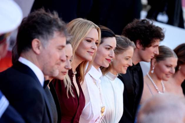 J Montée des marches du film Vie privée lors du 78ème Festival International du Film de Cannes Frédéric Jouve, Luana Bajrami, Virginie Efira, Rebecca Zlotowski, Jodie Foster, Vincent Lacoste, Sophie Guillemin Montée des marches du film Vie privée lors du 78ème Festival International du Film de Cannes, au Palais des Festivals in Cannes On may 20th 2025 Jacovides Moreau Bestimage Red carpet for the movie A private life during the 78th Cannes International Film Festival at the Palais des Festivals in Cannes, France On may 20th 2025 Cannes France  Copyright: xJACOVIDES-MOREAUx xBESTIMAGExJACOVIDES-MOREAUx xBESTIMAGEx