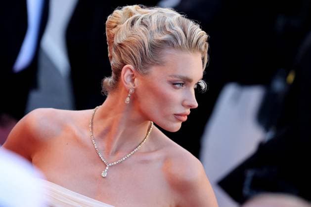 J Montée des marches du film Vie privée lors du 78ème Festival International du Film de Cannes Elsa Hosk Montée des marches du film Vie privée lors du 78ème Festival International du Film de Cannes, au Palais des Festivals à Cannes On may 20th 2025 Jacovides Moreau Bestimage Red carpet for the movie A private life during the 78th Cannes International Film Festival at the Palais des Festivals in Cannes, France On may 20th 2025 Cannes France  Copyright: xJACOVIDES-MOREAUx xBESTIMAGExJACOVIDES-MOREAUx xBESTIMAGEx