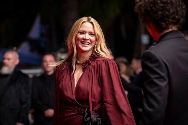 B Descente des marches du film Vie privée lors du 78ème Festival International du Film de Cannes Virginie Efira Descente des marches du film Vie privée lors du 78ème Festival International du Film de Cannes, au Palais des Festivals à Cannes On may 20th 2025 Jacovides Moreau Bestimage People leaving the red carpet for the movie A private life during the 78th Cannes International Film Festival at the Palais des Festivals in Cannes, France On may 20th 2025 Cannes France  Copyright: xOLIVIERxBORDEx xBESTIMAGExOLIVIERxBORDEx xBESTIMAGEx