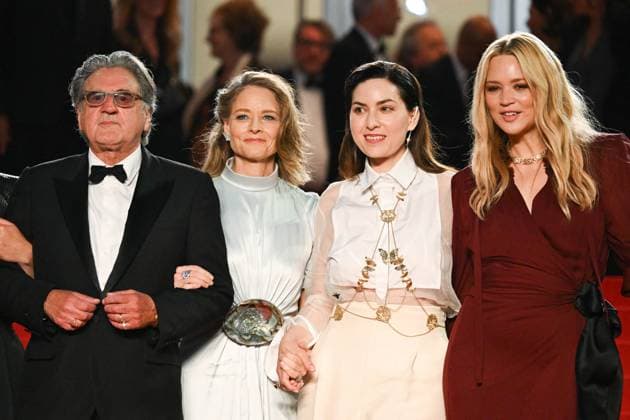 Cannes Exit Vie Privee Premiere AM Daniel Auteuil, Jodie Foster, Rebecca Zlotowski and Virginie Efira attending the Vie Privee Premiere in Cannes, France on May 20, 2025 as part of the 78th Cannes Film Festival. Photo by Aurore Marechal ABACAPRESS.COM Cannes France  Copyright: xMarechalxAurore ABACAx