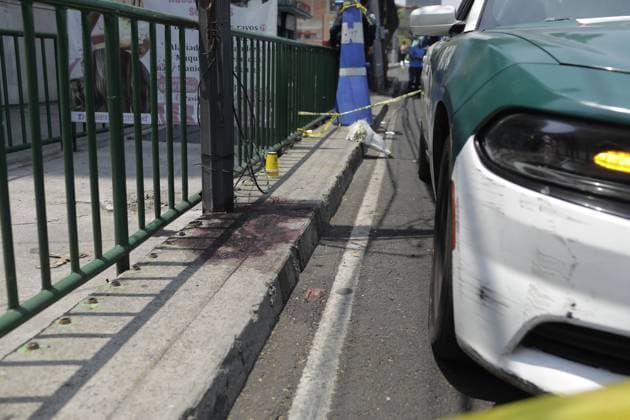 Mexiko, Mitarbeiter des Bürgermeisters von Mexiko-Stadt ermordet 250520 -- MEXICO CITY, May 20, 2025 -- Photo taken on May 20, 2025 shows the site of an attack against Mexico City Mayor Clara Brugada s personal secretary Ximena Guzman and adviser Jose Munoz, in Mexico City, Mexico. Two close collaborators of Mexico City Mayor Clara Brugada were murdered in an attack on Tuesday morning: her personal secretary Ximena Guzman and her adviser Jose Munoz. Str Xinhua MEXICO-MEXICO CITY-ATTACK-MURDER Stringer  MEXICO-MEXICO CITY-ATTACK-MURDER IMAGO Stringer  imago images 1062256121