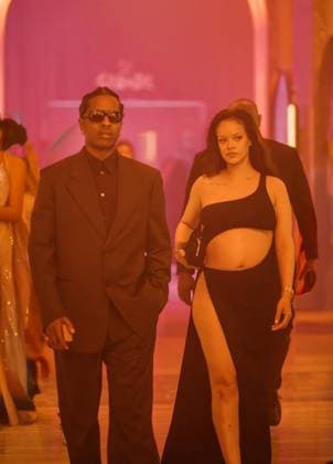 Rihanna pregnant and her partner ASAP Rocky leave Il Grande restaurant at Palm Beach during the 78th Cannes International Film Festival Rihanna pregnant and her partner ASAP Rocky leave Il Grande restaurant at Palm Beach during the 78th Cannes International Film Festival on May 20, 2025 Cannes France  Copyright: xSamxDelpechx xBestimagexSamxDelpechx xBestimagex