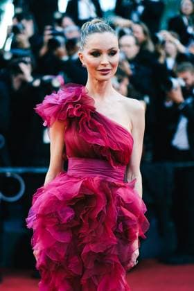 Internationale Filmfestspiele von Cannes 2025, Die schönsten Looks Red Carpet for A Private Life , Palais des Festivals, Cannes, France Georgina Chapman seen on the Red Carpet for A Private Life during the 78th Festival de Cannes (Cannes International Film Festival) at Palais des Festivals, Cannes, , France on 20 May 2025. Picture, Credit:Julie Edwards Avalon France, French Riviera, Cannes, Palais des Festivals Copyright: xJuliexEdwardsx xAvalonx 1001469952