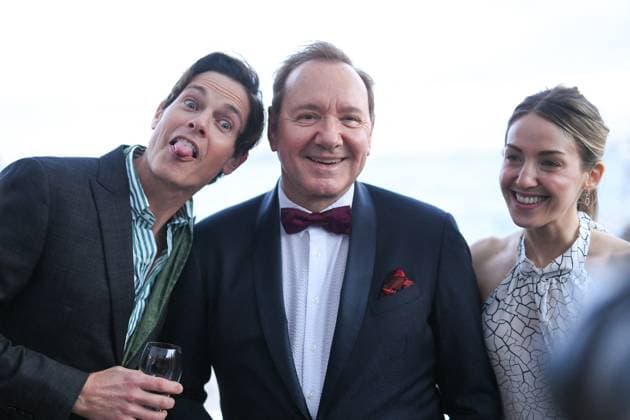 Better World Fund Gala Evening at the Carlton Hotel during the 78th Cannes International Film Festival Kevin Spacey, Jaron Lowenstein and a guest Better World Fund Gala Evening at the Carlton Hotel during the 78th Cannes International Film Festival on May 20, 2025 Lionel Urman Bestimage Better World Fund Gala Evening at the Carlton Hotel during the 78th Cannes International Film Festival on May 20, 2025 Cannes France  Copyright: xLIONELxURMANxx xBESTIMAGExLIONELxURMANxx xBESTIMAGEx