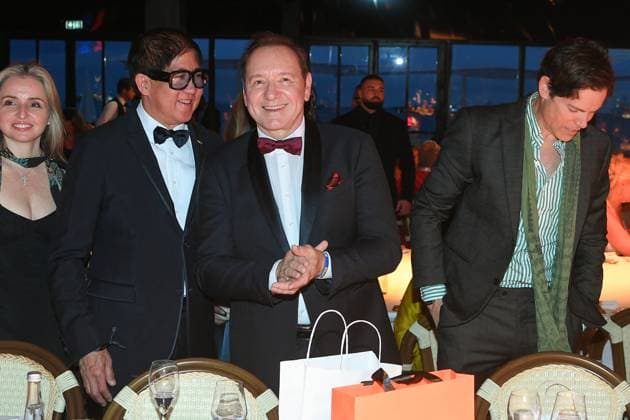 Better World Fund Gala Evening at the Carlton Hotel during the 78th Cannes International Film Festival Kevin Spacey, Jaron Lowenstein and a guest Better World Fund Gala Evening at the Carlton Hotel during the 78th Cannes International Film Festival on May 20, 2025 Lionel Urman Bestimage Better World Fund Gala Evening at the Carlton Hotel during the 78th Cannes International Film Festival on May 20, 2025 Cannes France  Copyright: xLIONELxURMANxx xBESTIMAGExLIONELxURMANxx xBESTIMAGEx