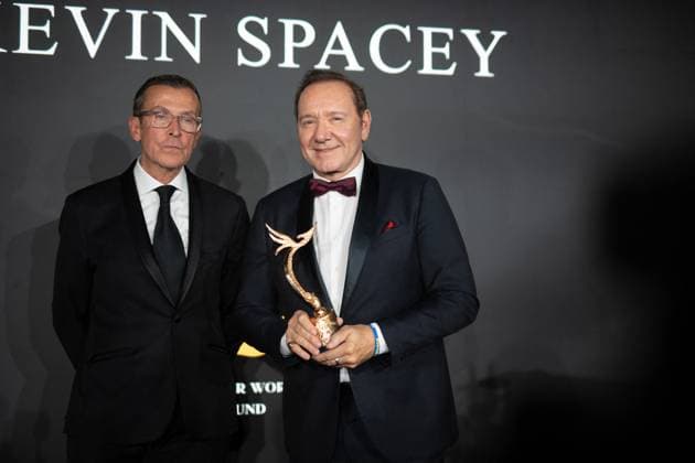 Better World Fund Gala Evening at the Carlton Hotel during the 78th Cannes International Film Festival Manuel Collas de La Roche, Kevin Spacey Better World Fund Gala Evening at the Carlton Hotel during the 78th Cannes International Film Festival on May 20, 2025 Lionel Urman Bestimage Better World Fund Gala Evening at the Carlton Hotel during the 78th Cannes International Film Festival on May 20, 2025 Cannes France  Copyright: xLIONELxURMANxx xBESTIMAGExLIONELxURMANxx xBESTIMAGEx