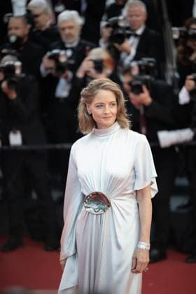 Vie Privee (A Private Life) Red Carpet - The 78th Annual Cannes Film Festival Jodie Foster attends the Vie Privee (A Private Life) red carpet at the 78th annual Cannes Film Festival at Palais des Festivals in Cannes, France, on May 20, 2025. Cannes France  Copyright: xLucaxCarlinox originalFilename: carlino-notitle250520_npW3Y.jpg