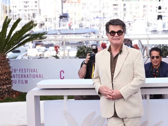 Cannes, 78th Cannes Film Festival 2025 - day 9 - Photocall of the film Un Simple Accident In the photo: Jafar Panahi  Copyright: xSimonexComix xipa-agency.netx xManuelexMangiarottix IPA_Agency_IPA58019459