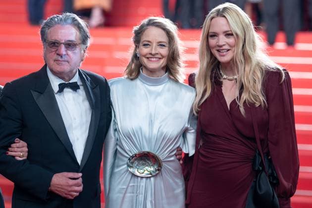 78eme Festival International du Film de Cannes Montée des marches du film Vie Privée 78th International Cannes Film Festival Red carpet for Vie Privée movie 444835 2025 05 20 Cannes France Auteuil, Daniel Foster, Jodie Efira, Virginie  Copyright: xEstellexCarlierx xStarfacex STAR_444835_007