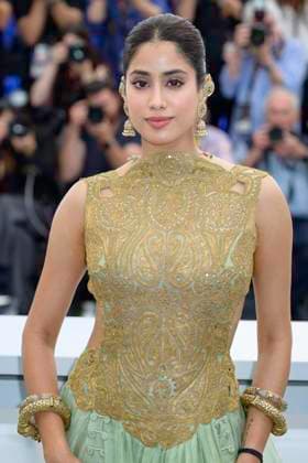Cannes Homebound Photocall NG Janhvi Kapoor attending the ‘Homebound’ photocall in Cannes, France, on May 21, 2025, as part of the Cannes Film Festival. Photo by Nicolas Genin ABACAPRESS.COM Cannes France  Copyright: xGeninxNicolas ABACAx