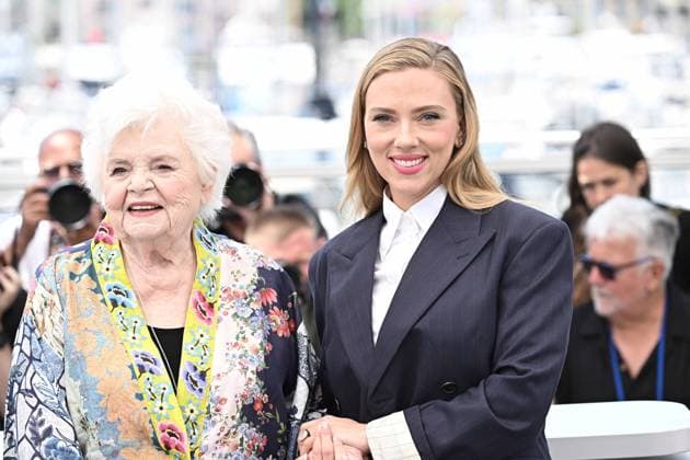 RECORD DATE NOT STATED Cannes Eleanor The Great Photocall June Squibb and Scarlett Johansson pose during the Eleanor The Great photocall at the 78th annual Cannes Film Festival at Palais des Festivals on May 21, 2025 in Cannes, France. Photo by David Niviere ABACAPRESS.COM Cannes France  Copyright: xNivierexDavid ABACAPRESS.COMx