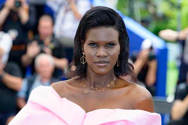 Cannes Aisha can t fly away Photocall NG Buliana Simon attending the ‘Aisha can t fly’ away photocall in Cannes, France, on May 21, 2025, as part of the Cannes Film Festival. Photo by Nicolas Genin ABACAPRESS.COM Cannes France  Copyright: xGeninxNicolas ABACAx