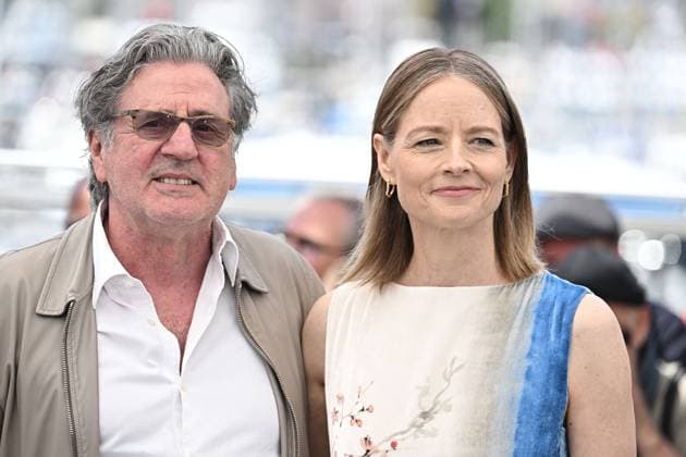 RECORD DATE NOT STATED Cannes - Vie Privee Photocall Daniel Auteuil, Jodie Foster during the Vie Privee (A Private Life) photocall at the 78th annual Cannes Film Festival at Palais des Festivals on May 21, 2025 in Cannes, France. Photo by David Niviere ABACAPRESS.COM Cannes France  Copyright: xNivierexDavid ABACAPRESS.COMx