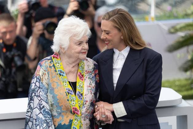 78. Internationalen Filmfestspiele von Cannes 2025 Cannes, Frankreich - 21.5.2024: June Squibb und Scarlett Johansson während des Photocalls zu - Eleanor The Great - während der 78. Internationalen Filmfestspiele von Cannes. Die 78. Internationalen Filmfestspiele von Cannes finden vom 13. bis 24. Mai 2025 statt. Provence-Alpes-Cote d Azur