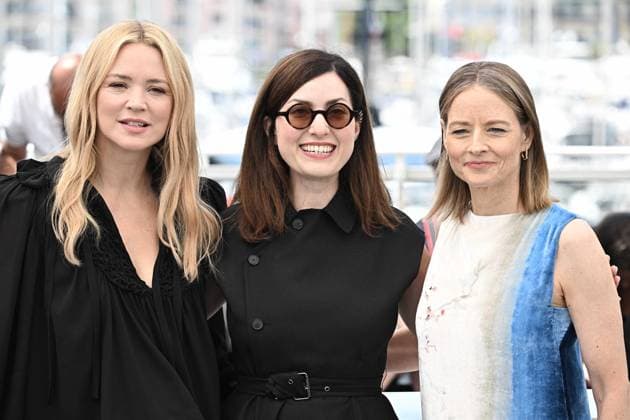 Cannes - Vie Privee Photocall Rebecca Zlotowski, Jodie Foster and Virginie Efira during the Vie Privee (A Private Life) photocall at the 78th annual Cannes Film Festival at Palais des Festivals on May 21, 2025 in Cannes, France. Photo by David Niviere ABACAPRESS.COM Cannes France  Copyright: xNivierexDavid ABACAPRESS.COMx