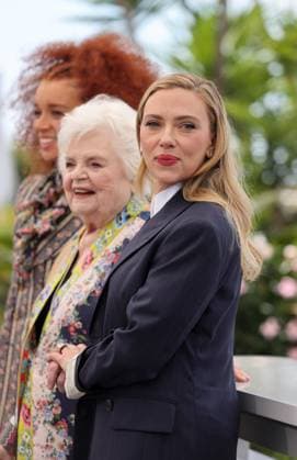 Photocall du film Eleanor The Great lors du 78ème Festival International du Film de Cannes Erin Kellyman, June Squibb et Scarlett Johansson au photocall du film Eleanor The Great lors du 78ème Festival International du Film de Cannes, au Palais des Festivals à Cannes, France, le 21 mai 2025 Jacovides Moreau Bestimage Eleanor The Great Photocall during the 78th Cannes International Film Festival, in Cannes, France, on May 21, 2025 Cannes France  Copyright: xJACOVIDES-MOREAUx xBESTIMAGExJACOVIDES-MOREAUx xBESTIMAGEx