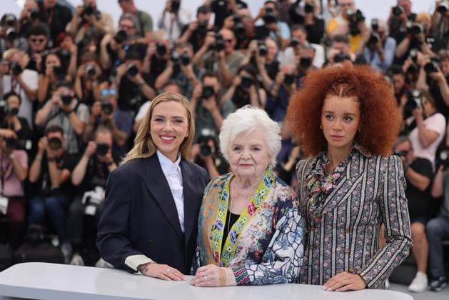 Photocall du film Eleanor The Great lors du 78ème Festival International du Film de Cannes Scarlett Johansson, June Squibb et Erin Kellyman au photocall du film Eleanor The Great lors du 78ème Festival International du Film de Cannes, au Palais des Festivals à Cannes, France, le 21 mai 2025 Jacovides Moreau Bestimage Eleanor The Great Photocall during the 78th Cannes International Film Festival, in Cannes, France, on May 21, 2025 Cannes France  Copyright: xJACOVIDES-MOREAUx xBESTIMAGExJACOVIDES-MOREAUx xBESTIMAGEx