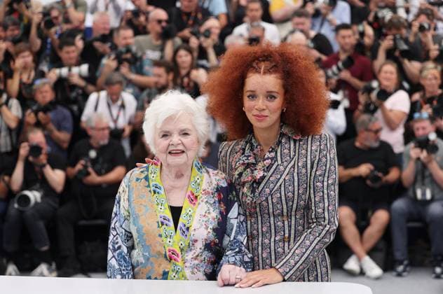 Eleanor The Great Photocall during the 78th Cannes International Film Festival June Squibb et Erin Kellyman au photocall du film Eleanor The Great lors du 78ème Festival International du Film de Cannes, au Palais des Festivals à Cannes, France, le 21 mai 2025 Jacovides Moreau Bestimage Eleanor The Great Photocall during the 78th Cannes International Film Festival, in Cannes, France, on May 21, 2025 Cannes France  Copyright: xJACOVIDES-MOREAUx xBESTIMAGExJACOVIDES-MOREAUx xBESTIMAGEx