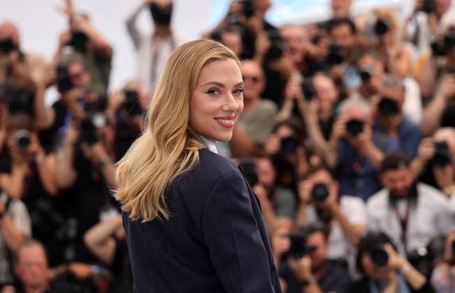 Photocall du film Eleanor The Great lors du 78ème Festival International du Film de Cannes Scarlett Johansson au photocall du film Eleanor The Great lors du 78ème Festival International du Film de Cannes, au Palais des Festivals à Cannes, France, le 21 mai 2025 Jacovides Moreau Bestimage Eleanor The Great Photocall during the 78th Cannes International Film Festival, in Cannes, France, on May 21, 2025 Cannes France  Copyright: xJACOVIDES-MOREAUx xBESTIMAGExJACOVIDES-MOREAUx xBESTIMAGEx
