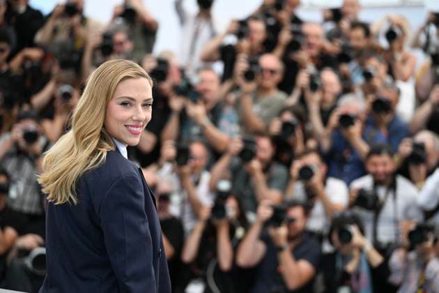 Internationale Filmfestspiele von Cannes, Eleanor the Great Photocall 78eme Festival International du Film de Cannes Photocall with cast of Eleonor the great 78th International Cannes Film Festival Photocall with cast of Eleonor the great movie 444844 2025 05 21 France Johansson, Scarlett  Copyright: xSergexArnalx xStarfacex STAR_444844_031
