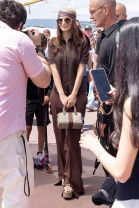 Cannes Emily Ratajkowski along the Croisette MP Emily Ratajkowski plays in a commercial for Gucci along the Croisette ahead the 78th annual Cannes Film Festival on May 21, 2025 in Cannes, France. Photo by Marco Piovanotto ABACAPRESS.COM  Copyright: xPiovanottoxMarco ABACAx