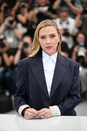 Internationale Filmfestspiele von Cannes, Eleanor the Great Photocall 78eme Festival International du Film de Cannes Photocall with cast of Eleonor the great 78th International Cannes Film Festival Photocall with cast of Eleonor the great movie 444844 2025 05 21 France Johansson, Scarlett  Copyright: xSergexArnalx xStarfacex STAR_444844_033