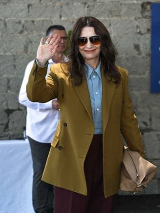 Cannes, 78th Cannes Film Festival 2025 - Day 9, The Jury at the Photocall: Jardins du musée du Suquet Cannes, 78th Cannes Film Festival 2025 - Day 9, The Jury at the Photocall: Jardins du musée du Suquet. Pictured: Juliette Binoche Cannes France  Copyright: xIPA ABACAx