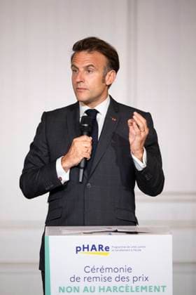 Non Au Harcelement Awards Ceremony - Paris French President Emmanuel Macron speaks at the No to Bullying award ceremony at the Elysee Palace in Paris, France, 21 May 2025. France s Ministry of National Education organizes each year the Non au harcelement (No to Bullying) contest in schools to raise awareness and promote values such as kindness and inclusion. Photo by Eliot Blondet ABACAPRESS.COM Paris France France  Copyright: xBlondetxEliot ABACAx