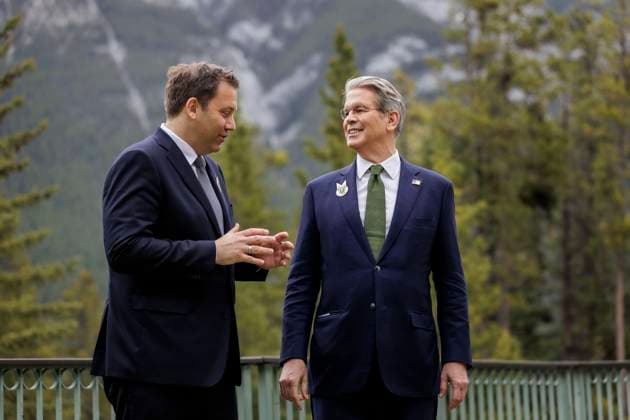 Lars Klingbeil, Federal Minister of Finance, and Scott Bessent, US Secretary of the Treasury, photographed at the G7 FMNBG Banff meeting, 21 05 2025 Photographed on behalf of the Federal Ministry of Finance Banff Canada Copyright: xKiraxHofmann BMFx