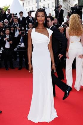 M Montée des marches du film The history of sound lors du 78ème Festival International du Film de Cannes Naomi Campbell Montée des marches du film The history of sound lors du 78ème Festival International du Film de Cannes, au Palais des Festivals à Cannes On may 21th 2025 Jacovides Moreau Bestimage Red carpet for the movie The history of sound during the 78th Cannes International Film Festival at the Palais des Festivals in Cannes, France On may 21th 2025 Cannes France  Copyright: xJACOVIDES-MOREAUx xBESTIMAGExJACOVIDES-MOREAUx xBESTIMAGEx