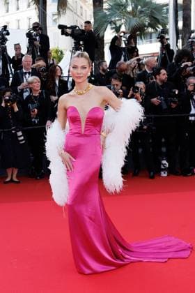 M Montée des marches du film The history of sound lors du 78ème Festival International du Film de Cannes Valentina Pahde Montée des marches du film The history of sound lors du 78ème Festival International du Film de Cannes, au Palais des Festivals à Cannes Le 21 mai 2025 Jacovides Moreau Bestimage Red carpet for the movie The history of sound during the 78th Cannes International Film Festival at the Palais des Festivals in Cannes, France On may 21th 2025 Cannes France  Copyright: xJACOVIDES-MOREAUx xBESTIMAGExJACOVIDES-MOREAUx xBESTIMAGEx