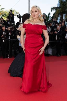 B Montée des marches du film The history of sound lors du 78ème Festival International du Film de Cannes Hayley Hasselhoff fille de D Hasselhoff Montée des marches du film The history of sound lors du 78ème Festival International du Film de Cannes, au Palais des Festivals à Cannes Le 21 mai 2025 Olivier Borde Bestimage Red carpet for the movie The history of sound during the 78th Cannes International Film Festival at the Palais des Festivals in Cannes, France On may 21th 2025 Cannes France  Copyright: xOLIVIERxBORDEx xBESTIMAGExOLIVIERxBORDEx xBESTIMAGEx