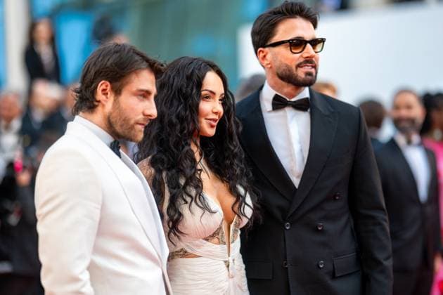 78eme Festival International du Film de Cannes Montée des marches du film The history of sound 78th International Cannes Film Festival Red carpet for The history of sound movie 444874 2025 05 21 Cannes France Benattia, Nabilla Vergara, Thomas Secret Story Duchemin, Paul  Copyright: xEstellexCarlierx xStarfacex STAR_444874_097