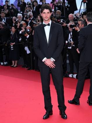 Cannes, France: Cannes, 78th Cannes Film Festival 2025 - Evening 9 - Red Carpet of the film The History of Sound In the photo: Louai Alama Cannes France  - ZUMAp169 20250521_zea_p169_1579 Copyright: xTerenghi Ipax
