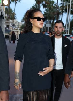 Rihanna in Cannes Rihanna strolling on the Croisette during the Cannes Film Festival. France , Cannes on may 21 , 2025  Copyright: xDFYx