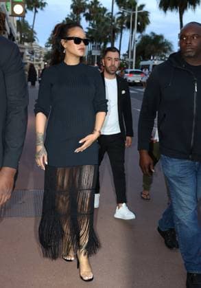 Rihanna in Cannes Rihanna strolling on the Croisette during the Cannes Film Festival. France , Cannes on may 21 , 2025  Copyright: xDFYx