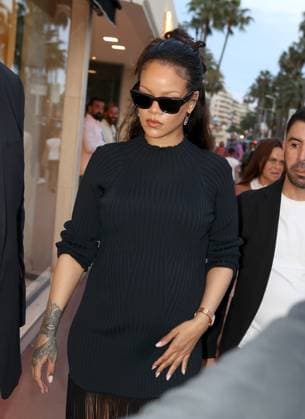 Rihanna in Cannes Rihanna strolling on the Croisette during the Cannes Film Festival. France , Cannes on may 21 , 2025  Copyright: xDFYx