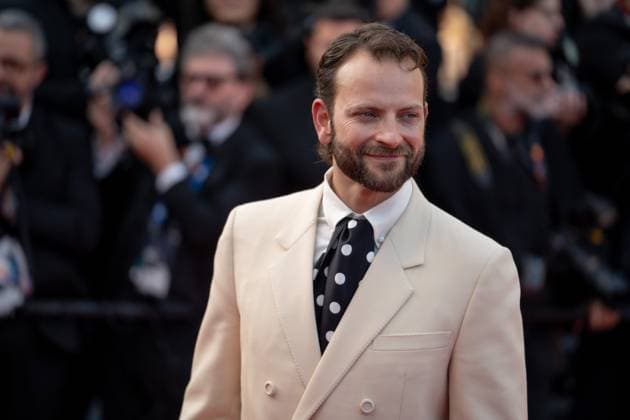 The History Of Sound Red Carpet - The 78th Annual Cannes Film Festival Alessandro Borghi attends the The History Of Sound red carpet at the 78th annual Cannes Film Festival at Palais des Festivals in Cannes, France, on May 21, 2025. Cannes France  Copyright: xLucaxCarlinox originalFilename: carlino-notitle250521_npJY9.jpg